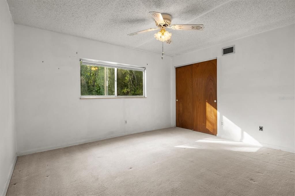 For Sale: $273,000 (3 beds, 2 baths, 1440 Square Feet)