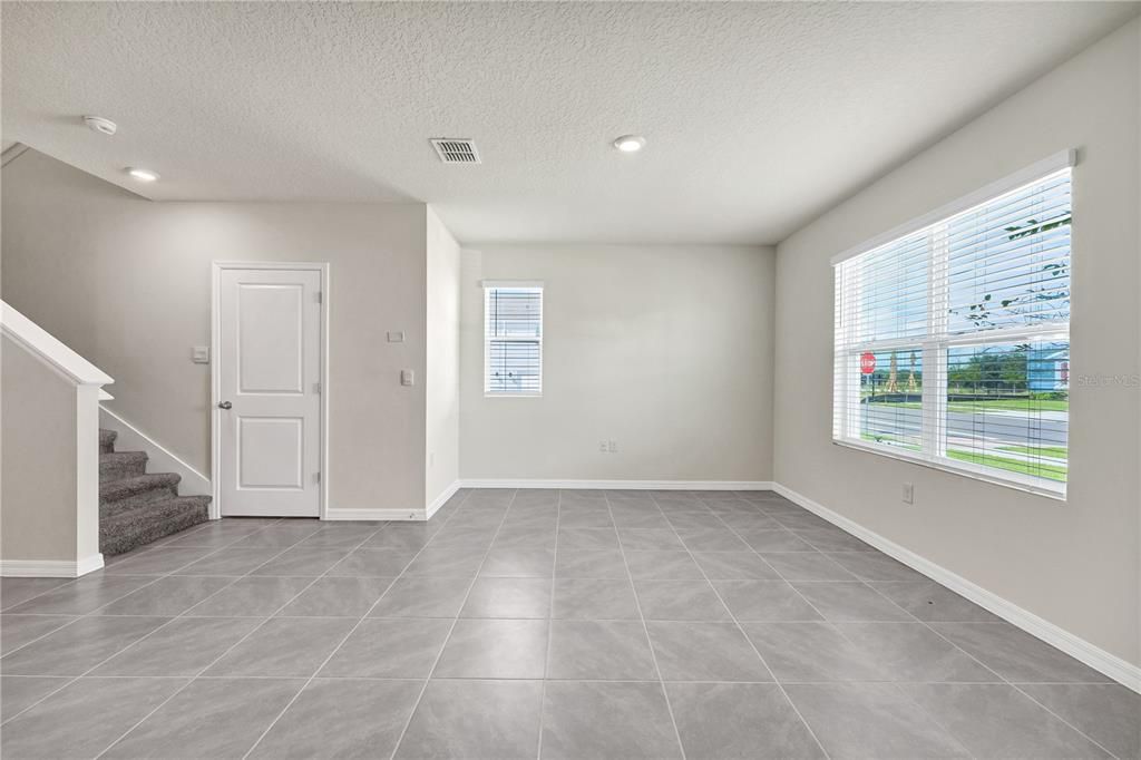 В аренду: $1,950 (3 спален, 2 ванн, 1551 Квадратных фут)