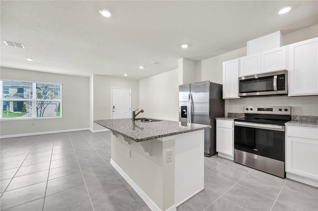 В аренду: $1,950 (3 спален, 2 ванн, 1551 Квадратных фут)