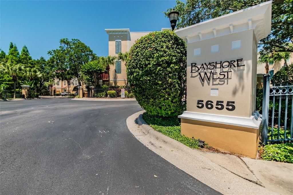 For Rent: $3,850 (3 beds, 2 baths, 1844 Square Feet)