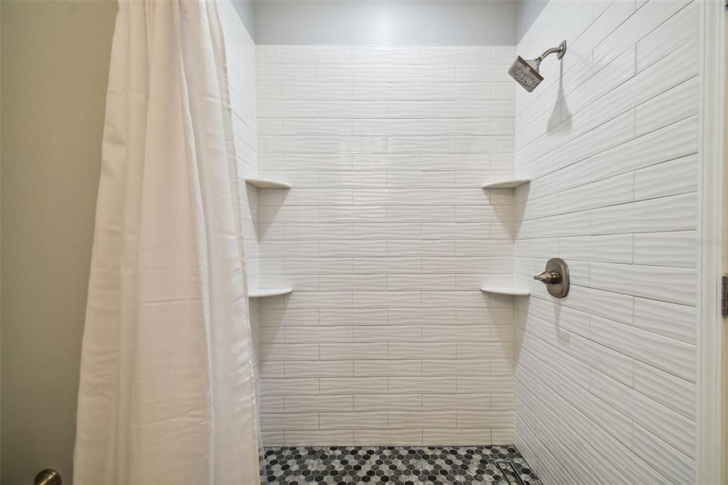 For Rent: $3,850 (3 beds, 2 baths, 1844 Square Feet)