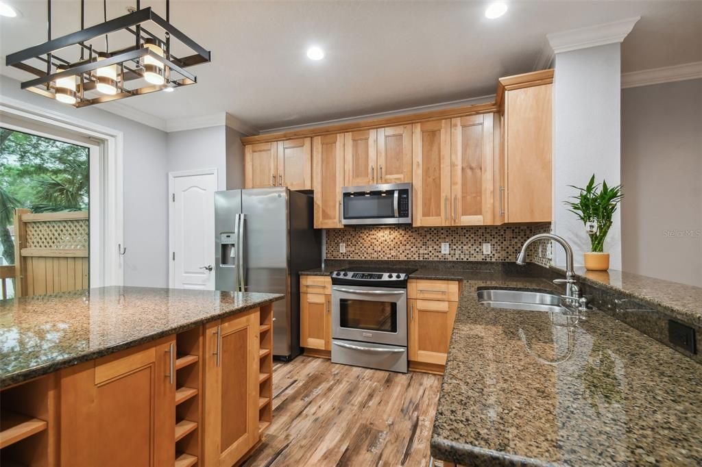 For Rent: $3,850 (3 beds, 2 baths, 1844 Square Feet)