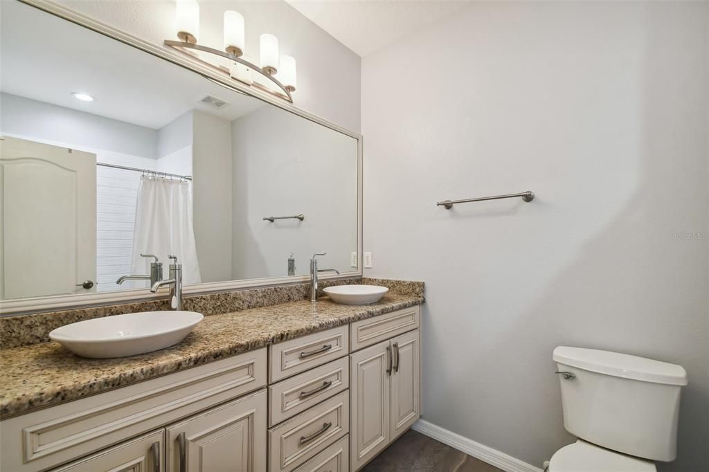 For Rent: $3,850 (3 beds, 2 baths, 1844 Square Feet)