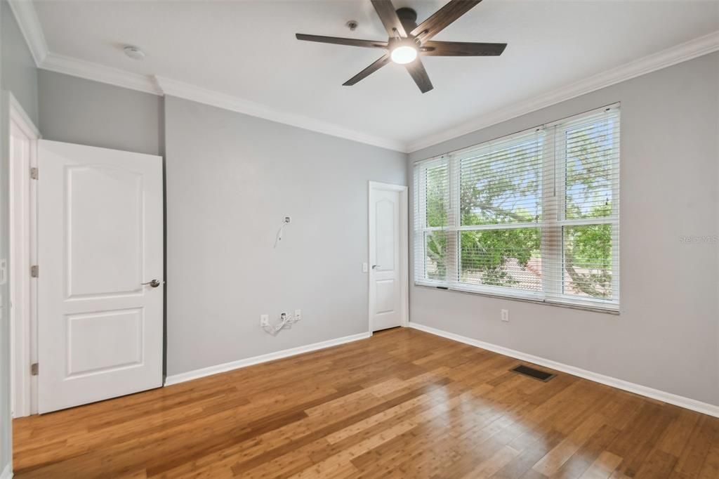 For Rent: $3,850 (3 beds, 2 baths, 1844 Square Feet)