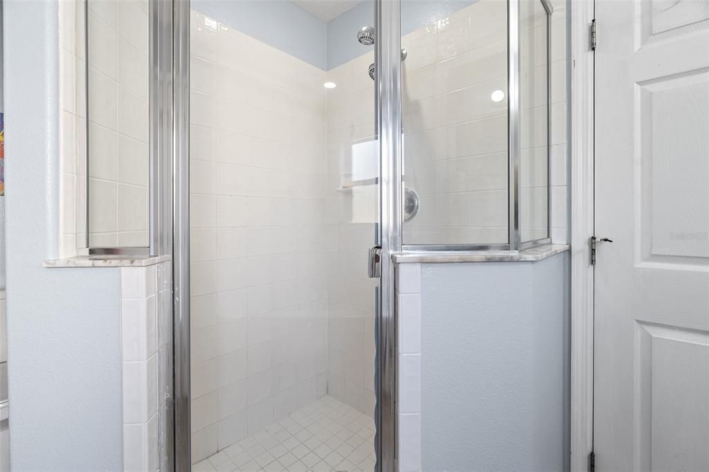 Под контрактом: $370,000 (3 спален, 2 ванн, 1499 Квадратных фут)