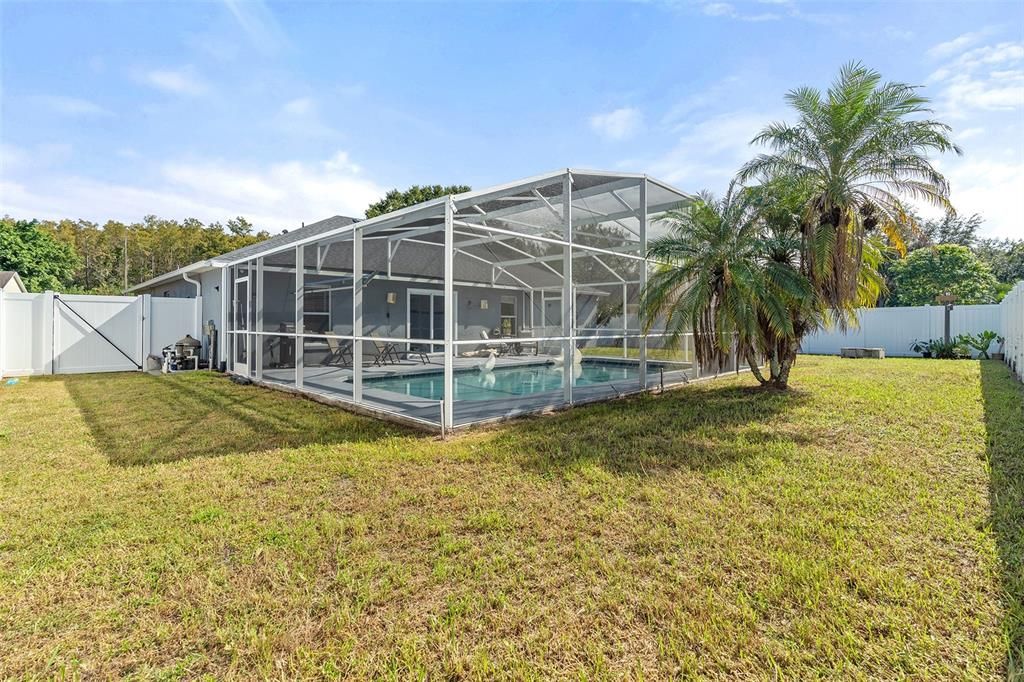 Под контрактом: $370,000 (3 спален, 2 ванн, 1499 Квадратных фут)