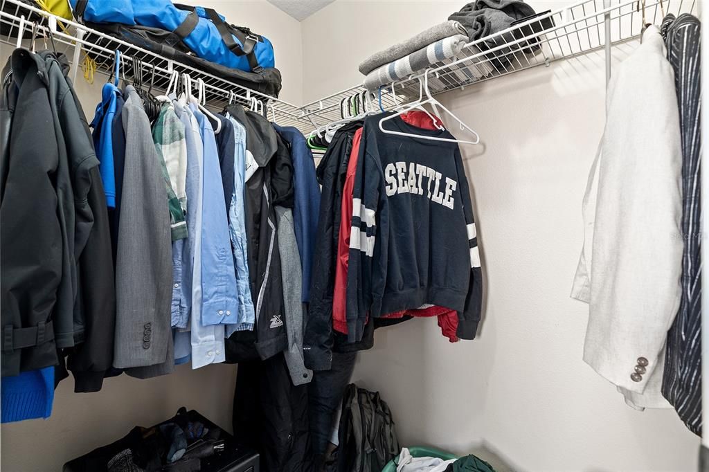 Под контрактом: $370,000 (3 спален, 2 ванн, 1499 Квадратных фут)