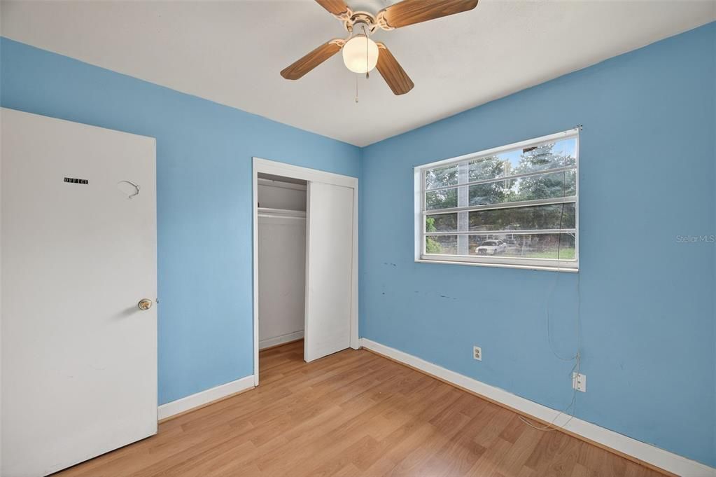 For Sale: $299,999 (4 beds, 2 baths, 1805 Square Feet)