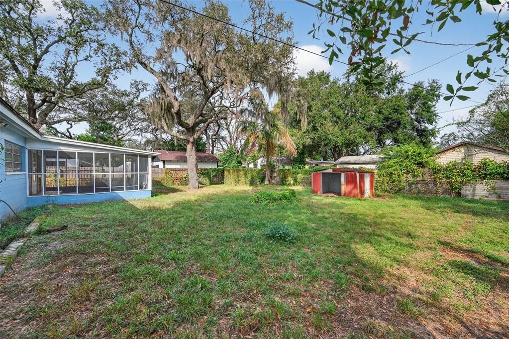 For Sale: $299,999 (4 beds, 2 baths, 1805 Square Feet)