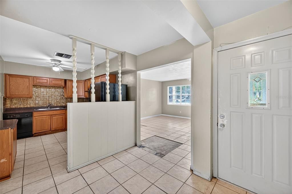 For Sale: $299,999 (4 beds, 2 baths, 1805 Square Feet)