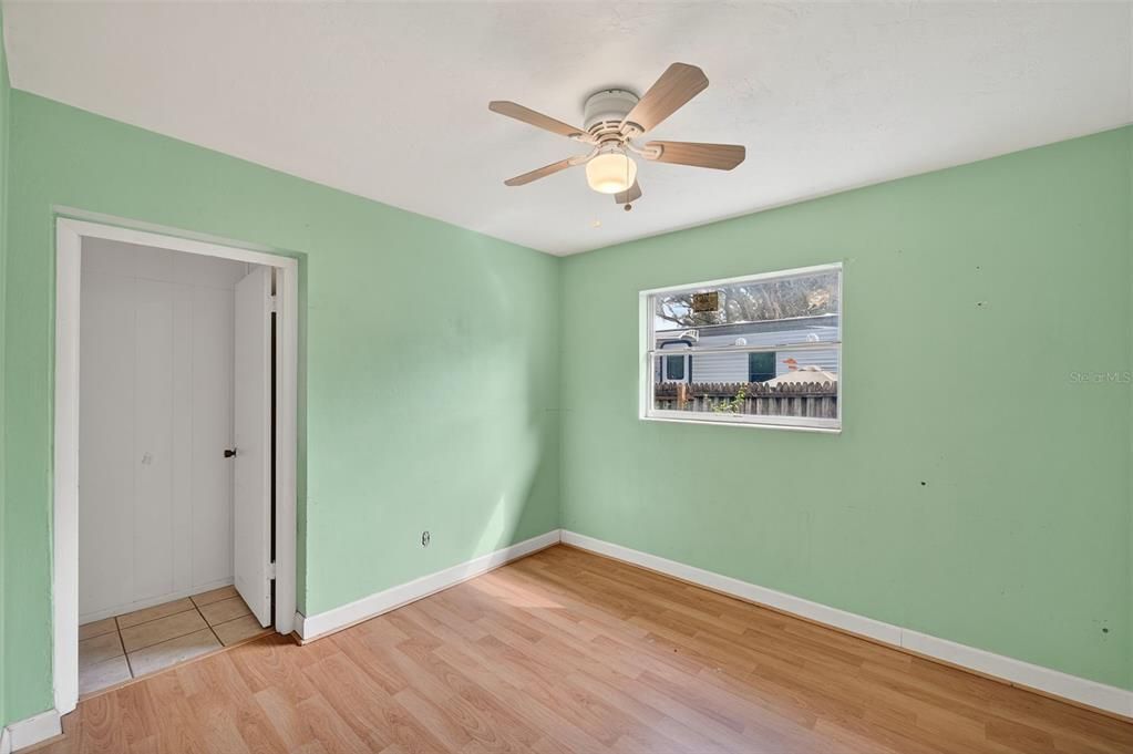 For Sale: $299,999 (4 beds, 2 baths, 1805 Square Feet)