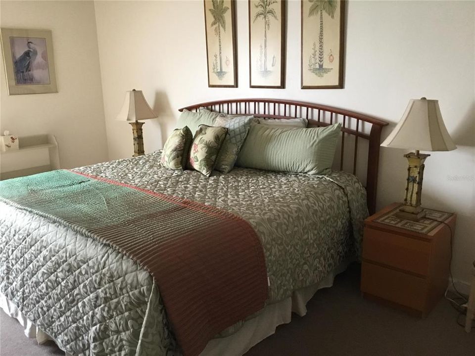 For Rent: $4,500 (2 beds, 2 baths, 1080 Square Feet)