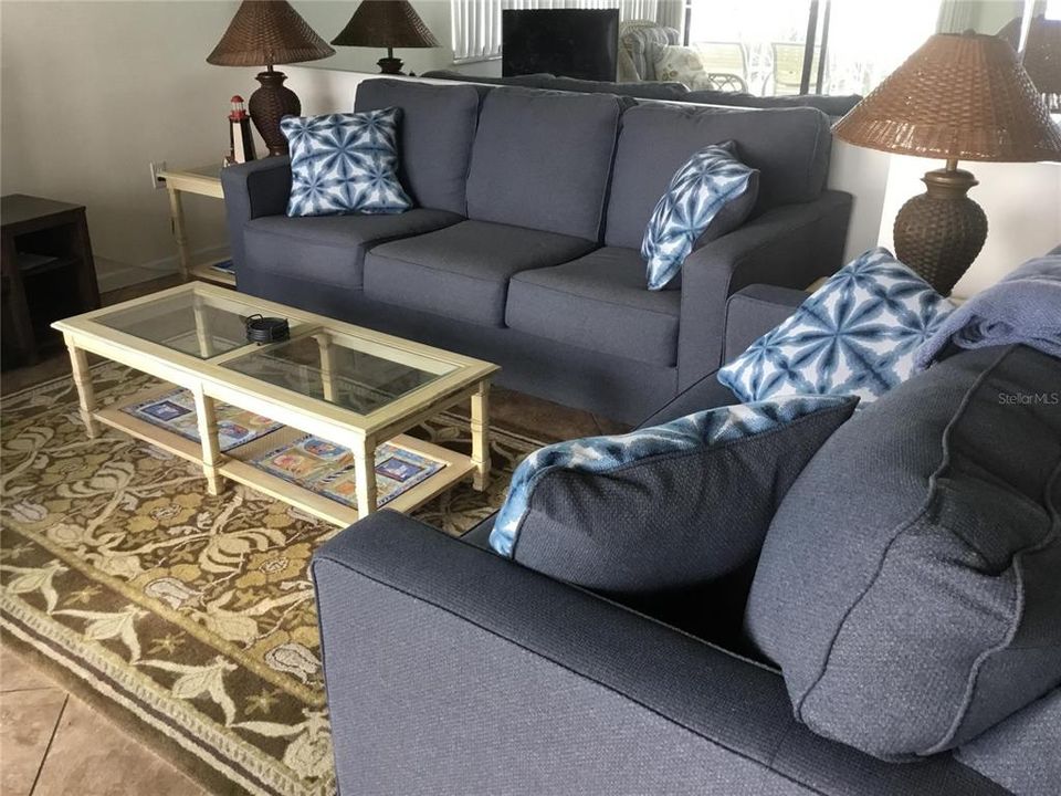 For Rent: $4,500 (2 beds, 2 baths, 1080 Square Feet)