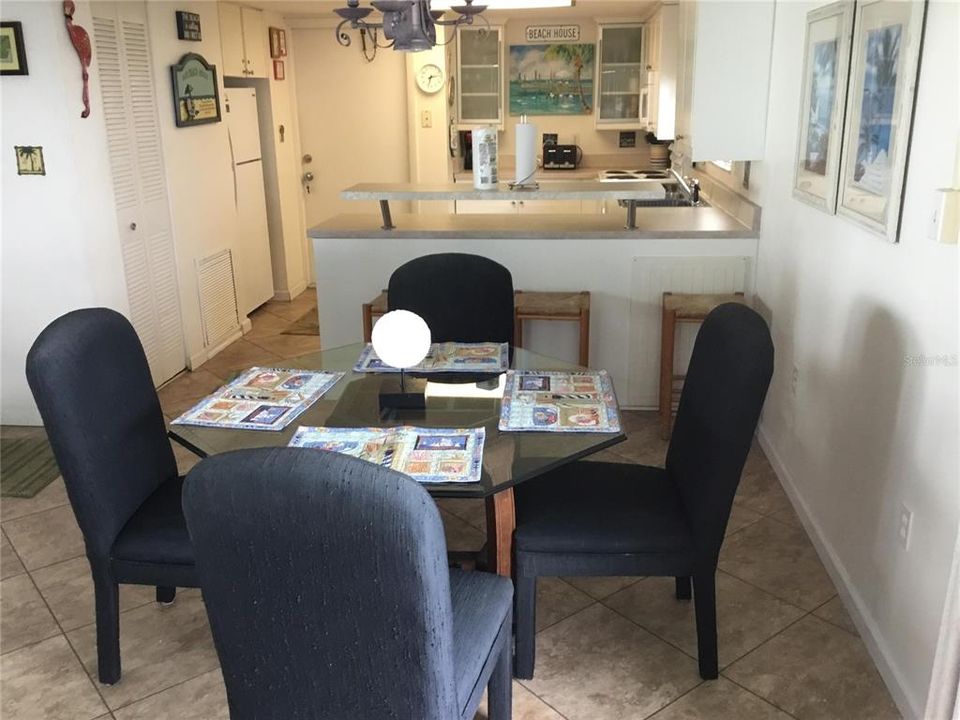 For Rent: $4,500 (2 beds, 2 baths, 1080 Square Feet)