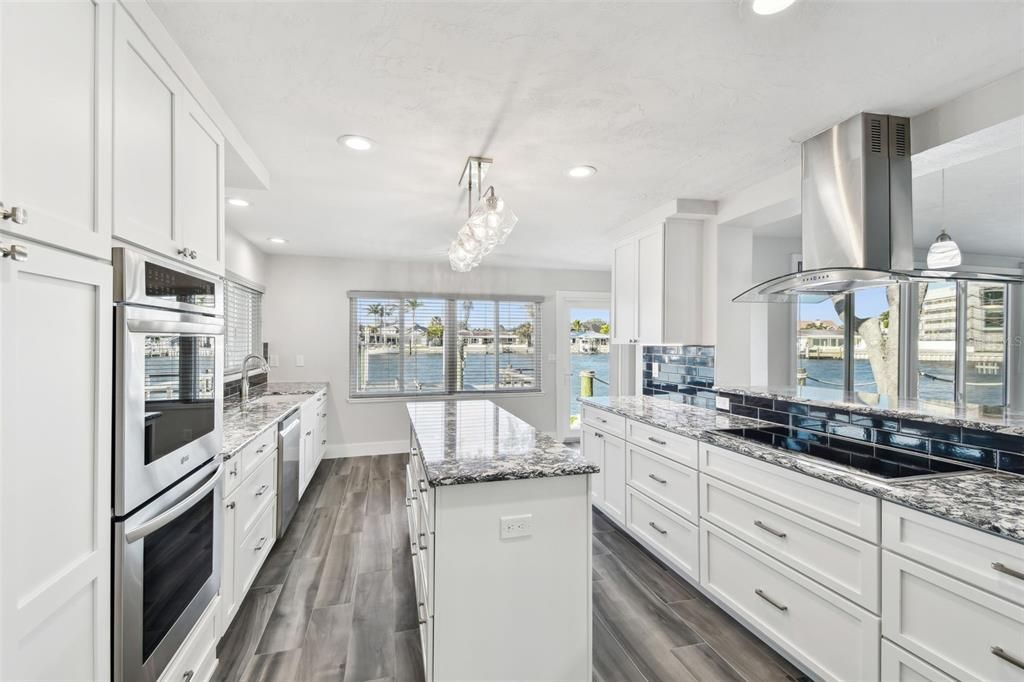 待售: $1,850,000 (3 贝兹, 2 浴室, 2298 平方英尺)