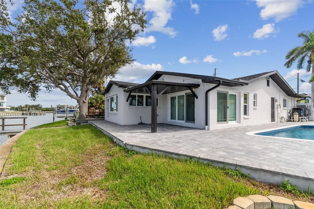 待售: $1,850,000 (3 贝兹, 2 浴室, 2298 平方英尺)