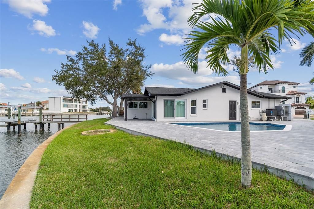 待售: $1,850,000 (3 贝兹, 2 浴室, 2298 平方英尺)