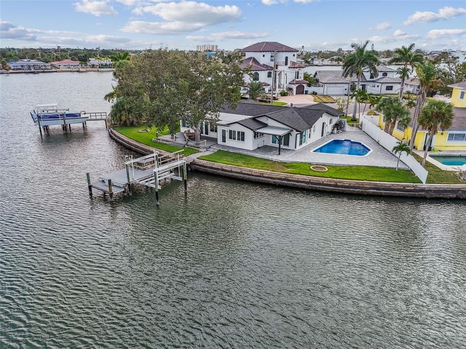 待售: $1,850,000 (3 贝兹, 2 浴室, 2298 平方英尺)