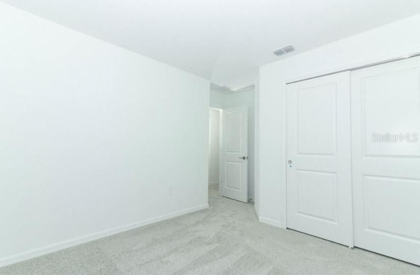 Active With Contract: $380,000 (5 beds, 3 baths, 2517 Square Feet)