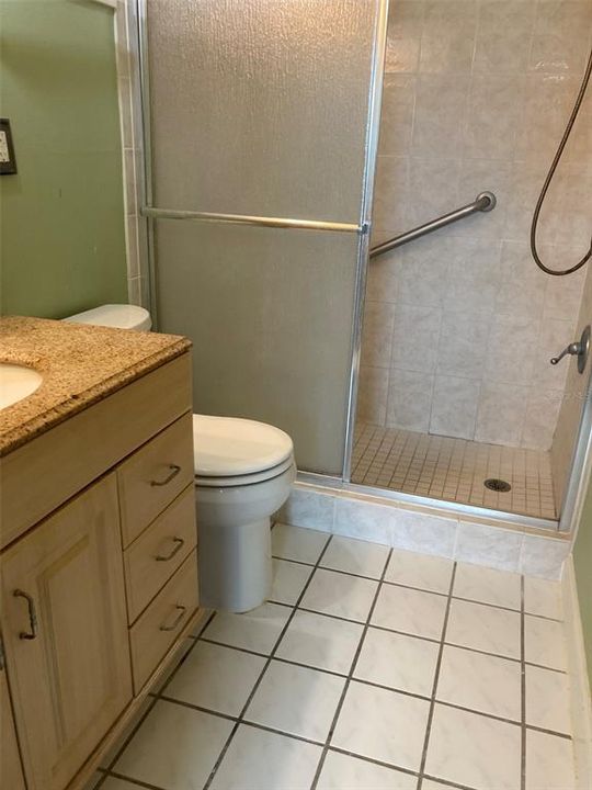 For Rent: $1,800 (2 beds, 1 baths, 1140 Square Feet)