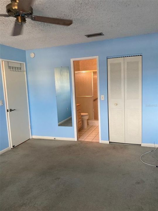 For Rent: $1,800 (2 beds, 1 baths, 1140 Square Feet)