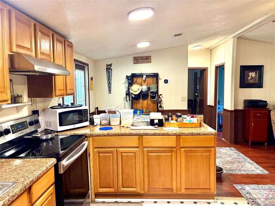 En Venta: $279,000 (3 camas, 2 baños, 1140 Pies cuadrados)