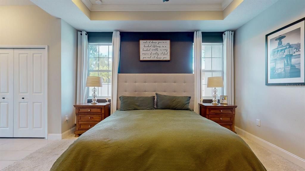 合同活跃: $860,000 (4 贝兹, 2 浴室, 2332 平方英尺)