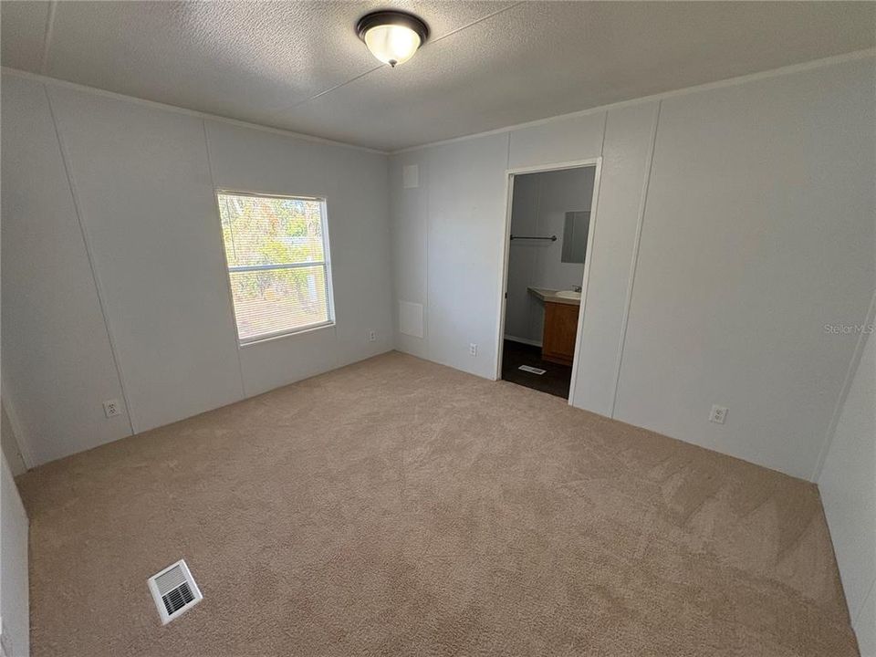 待售: $219,900 (3 贝兹, 2 浴室, 924 平方英尺)