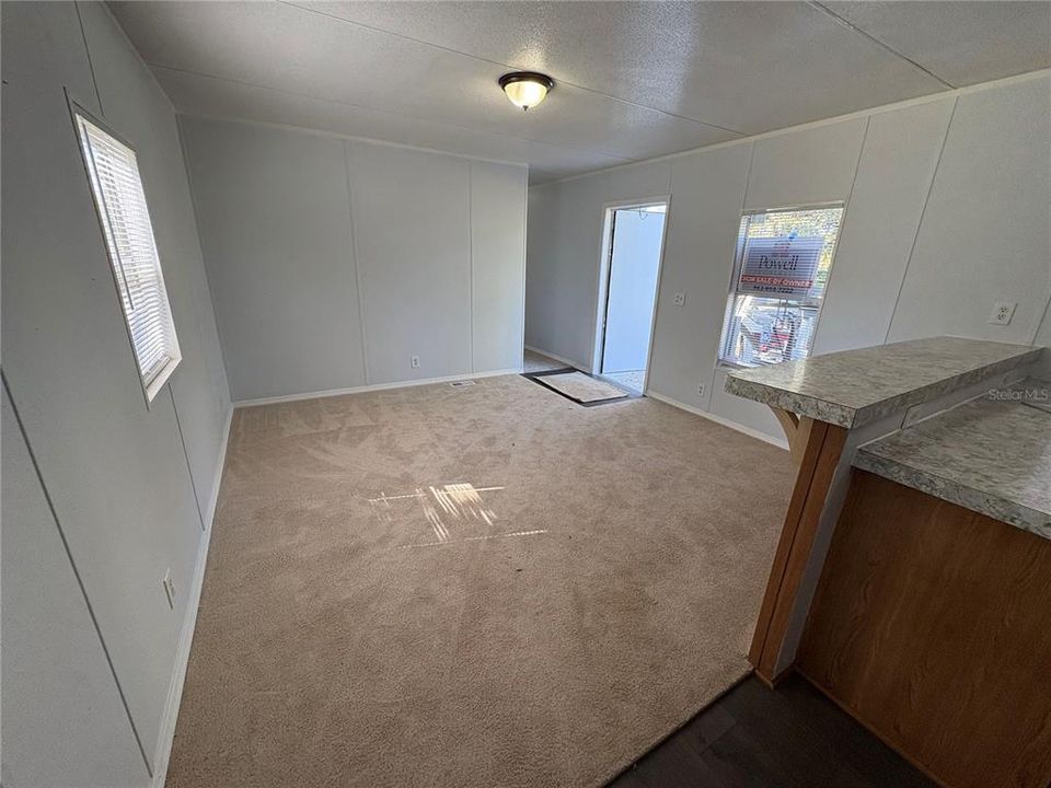 待售: $219,900 (3 贝兹, 2 浴室, 924 平方英尺)