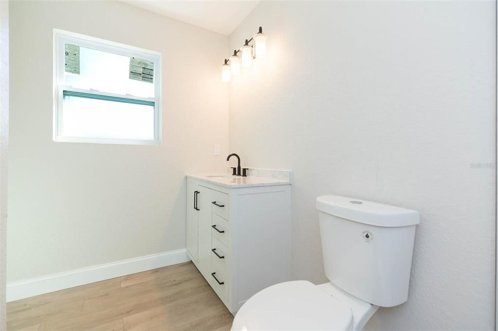 For Sale: $499,500 (4 beds, 2 baths, 1820 Square Feet)