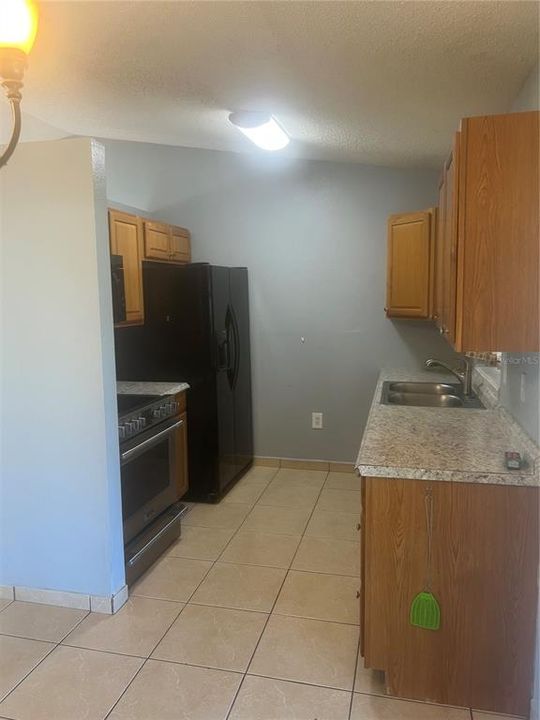 For Sale: $250,000 (3 beds, 2 baths, 1192 Square Feet)