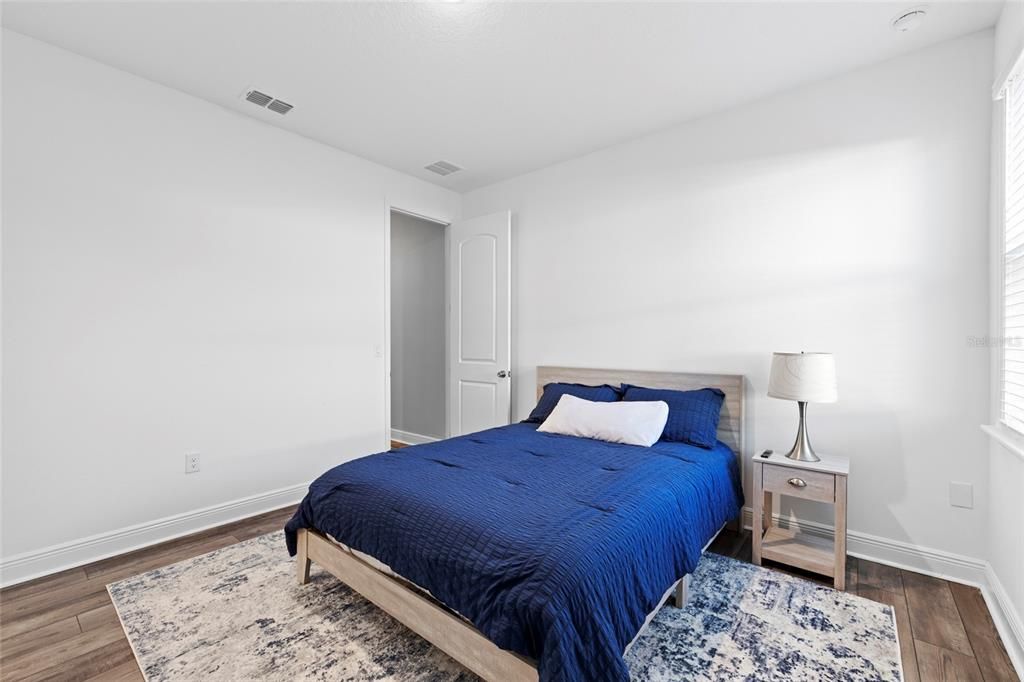 En Venta: $700,000 (4 camas, 3 baños, 2692 Pies cuadrados)