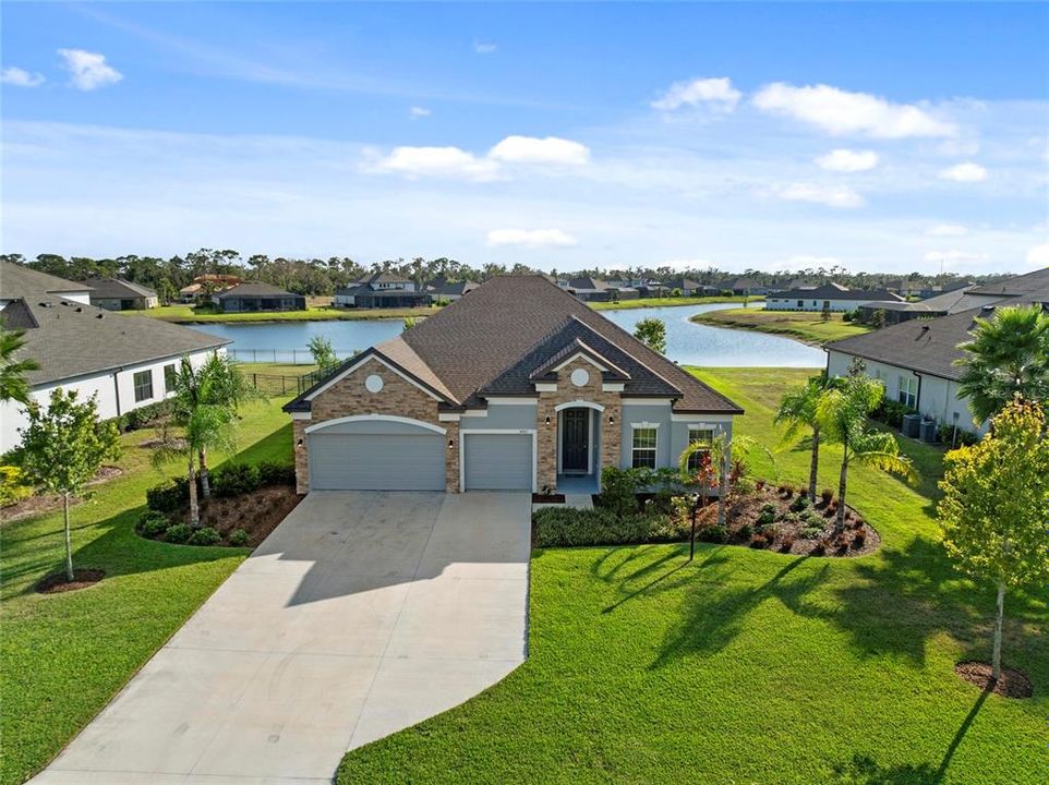 En Venta: $700,000 (4 camas, 3 baños, 2692 Pies cuadrados)