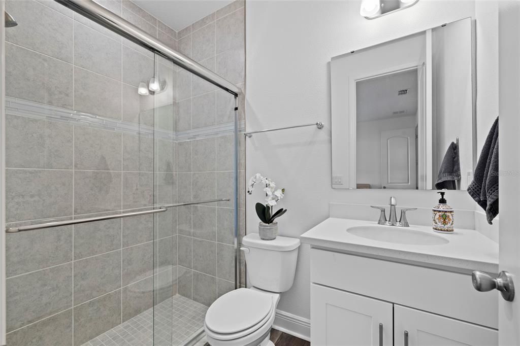 En Venta: $700,000 (4 camas, 3 baños, 2692 Pies cuadrados)