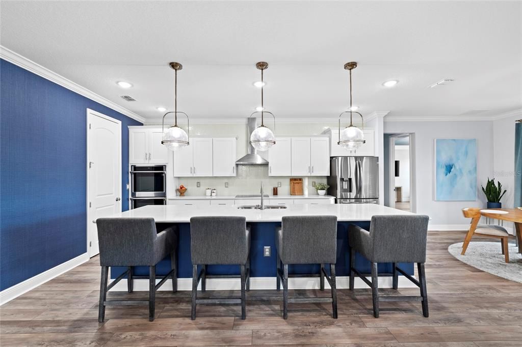 En Venta: $700,000 (4 camas, 3 baños, 2692 Pies cuadrados)