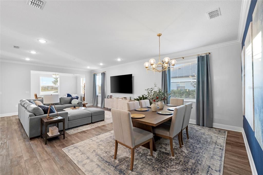 En Venta: $700,000 (4 camas, 3 baños, 2692 Pies cuadrados)