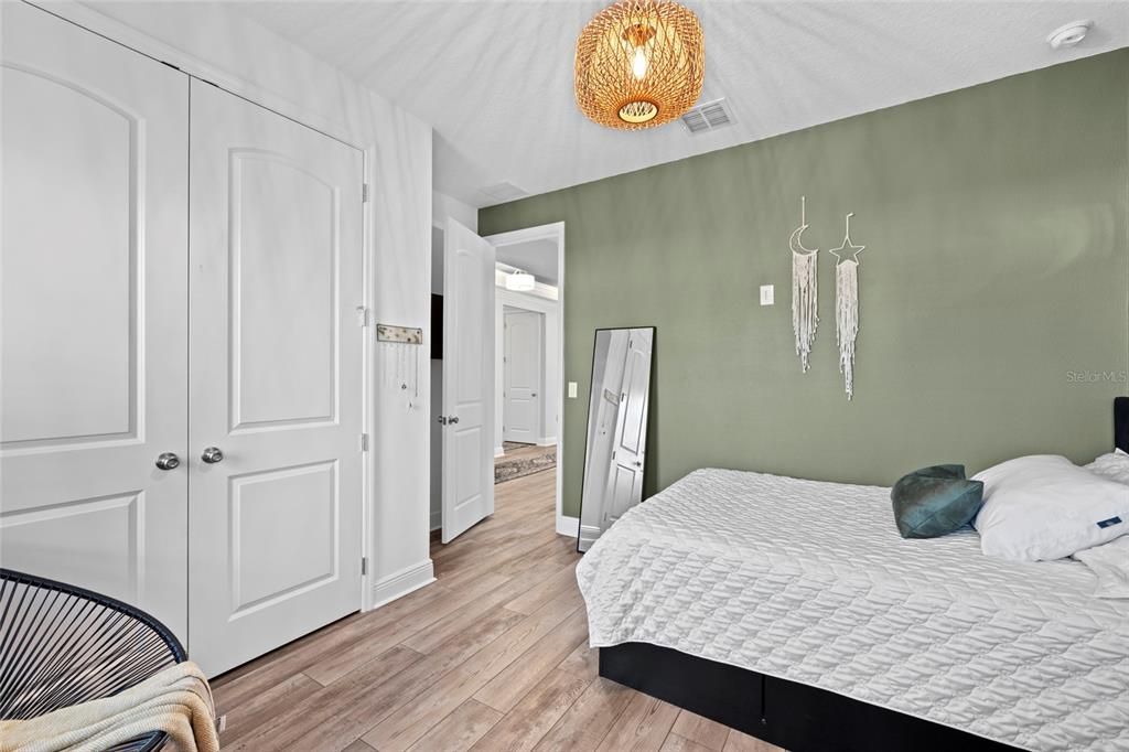 En Venta: $700,000 (4 camas, 3 baños, 2692 Pies cuadrados)