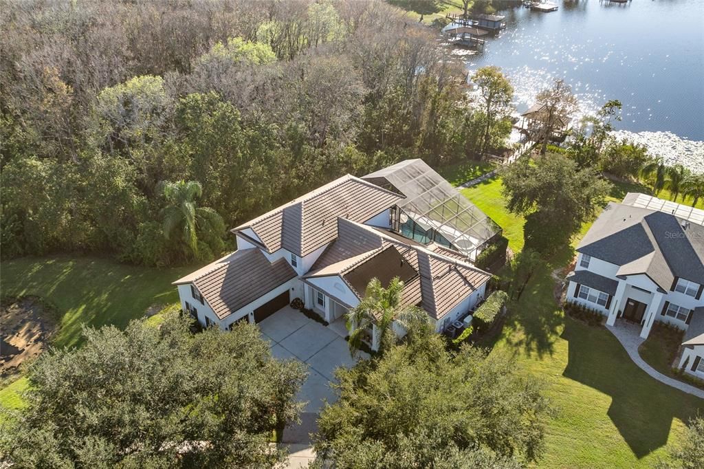 Под контрактом: $1,950,000 (5 спален, 5 ванн, 4044 Квадратных фут)