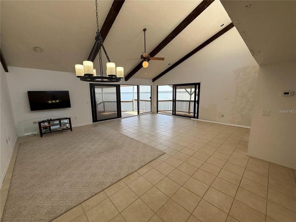 En Venta: $399,000 (2 camas, 2 baños, 1488 Pies cuadrados)