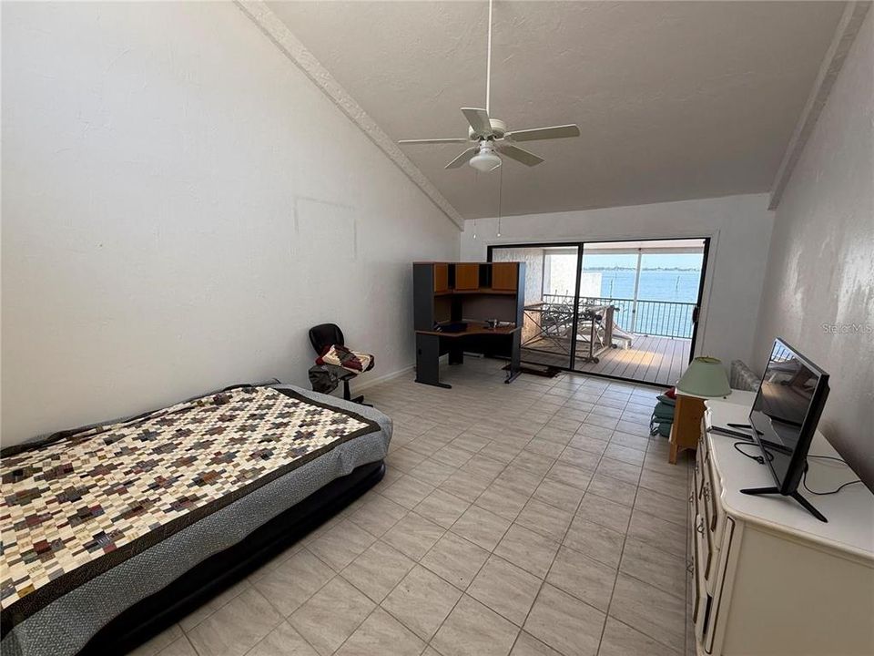 En Venta: $399,000 (2 camas, 2 baños, 1488 Pies cuadrados)