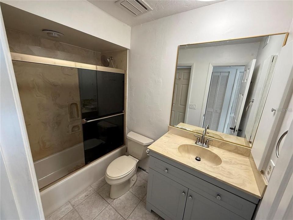 En Venta: $399,000 (2 camas, 2 baños, 1488 Pies cuadrados)