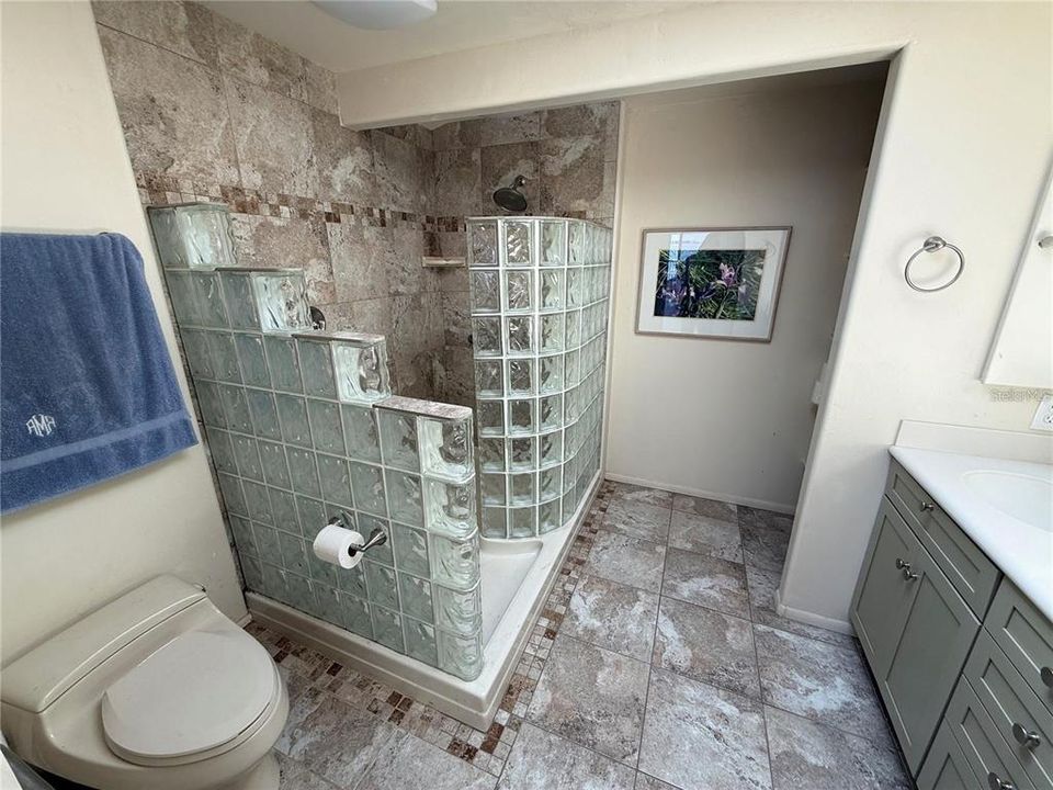 En Venta: $399,000 (2 camas, 2 baños, 1488 Pies cuadrados)