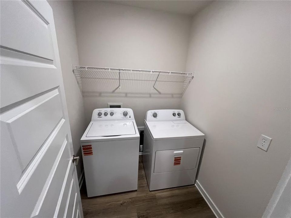 For Rent: $2,199 (3 beds, 2 baths, 1672 Square Feet)