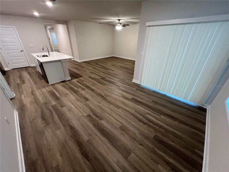 For Rent: $2,199 (3 beds, 2 baths, 1672 Square Feet)