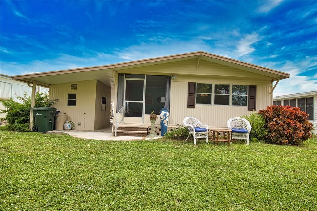 For Sale: $160,000 (2 beds, 2 baths, 928 Square Feet)