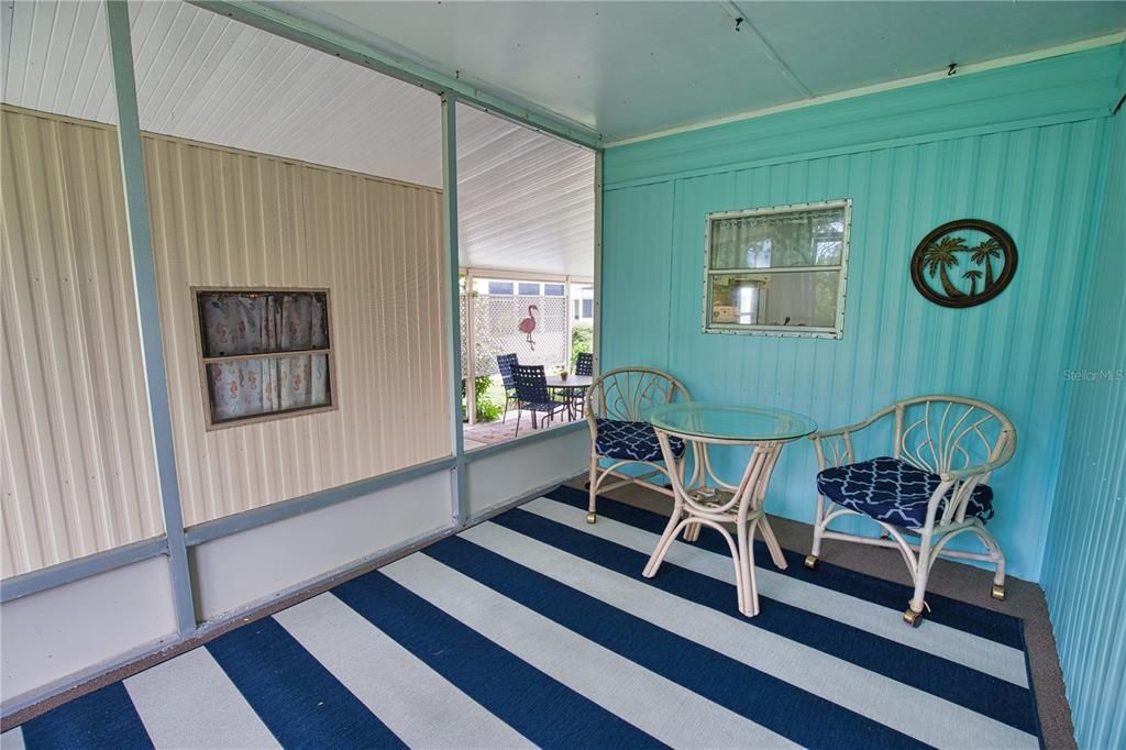 For Sale: $160,000 (2 beds, 2 baths, 928 Square Feet)