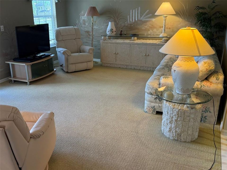 For Sale: $1,099,000 (5 beds, 4 baths, 3589 Square Feet)