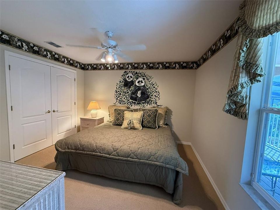 For Sale: $1,099,000 (5 beds, 4 baths, 3589 Square Feet)