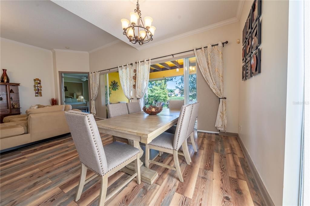 待售: $685,000 (3 贝兹, 2 浴室, 2005 平方英尺)