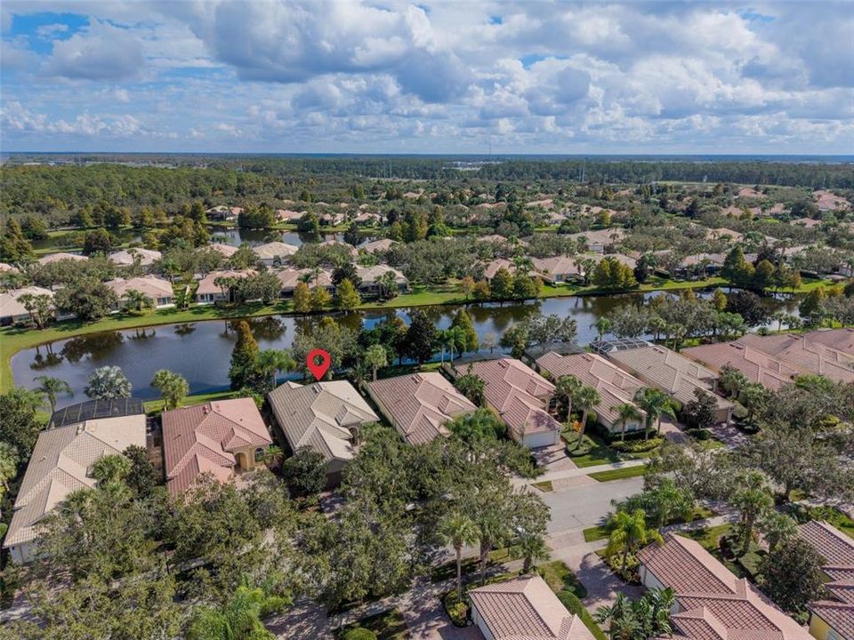 待售: $685,000 (3 贝兹, 2 浴室, 2005 平方英尺)